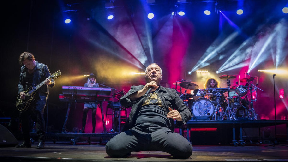 Els Simple Minds animen el Magdalena en Vivo amb 40 anys de música