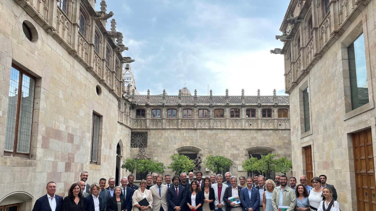 Moment de la reunió amb la taula de representació territorial.