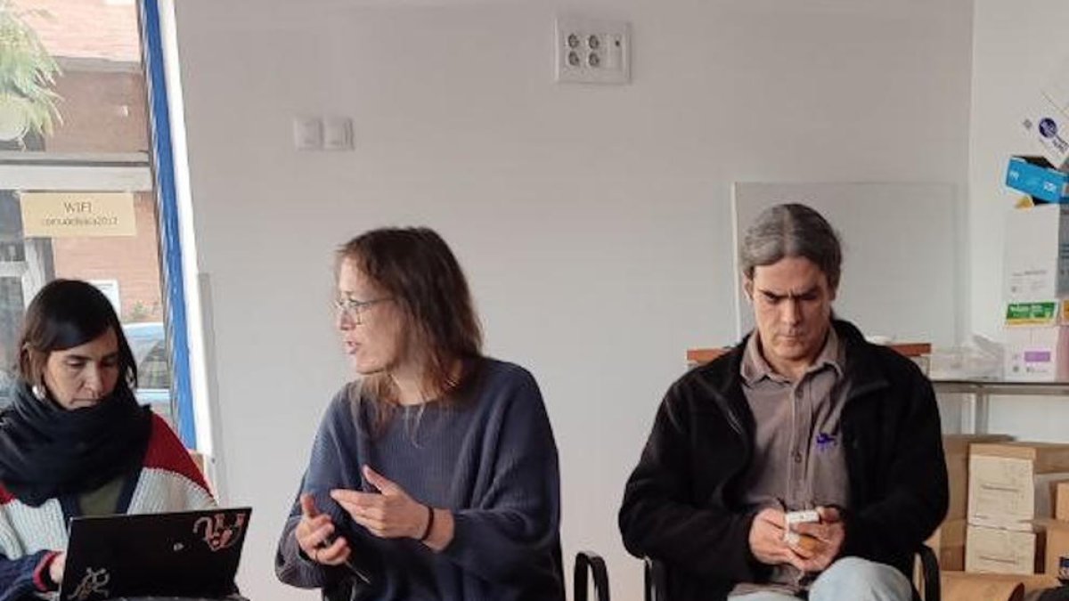 La cap de llista del Comú de Lleida a les municipals del 2023, Laura Bergés, amb l'actual regidor a la Paeria, Sergi Talamonte.
