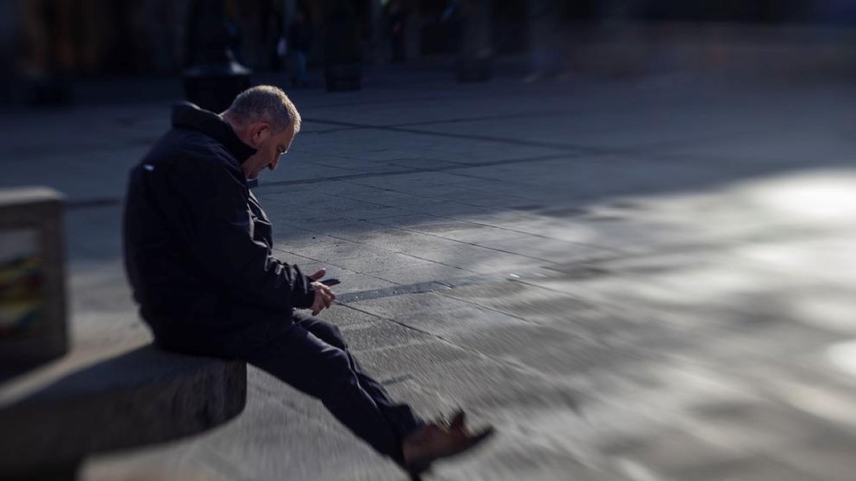 Consum limita a 3 minuts l'espera telefònica per atendre el client