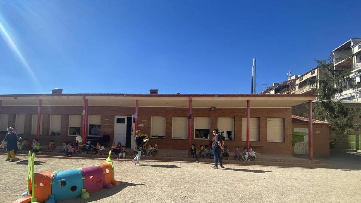 Imagen de archivo de la Escola Valldeflors de Tremp.