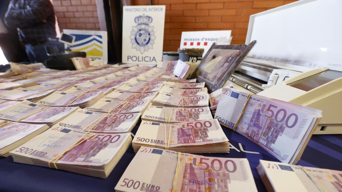 La compra de una bicicleta eléctrica destapa mayor laboratorio de falsificación de billetes de 500 euros de Europa