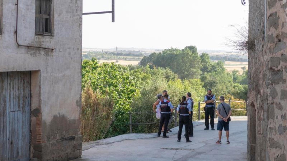 Fue necesaria la intervención de los Mossos para evitar una nueva okupación en Torrefeta el viernes.