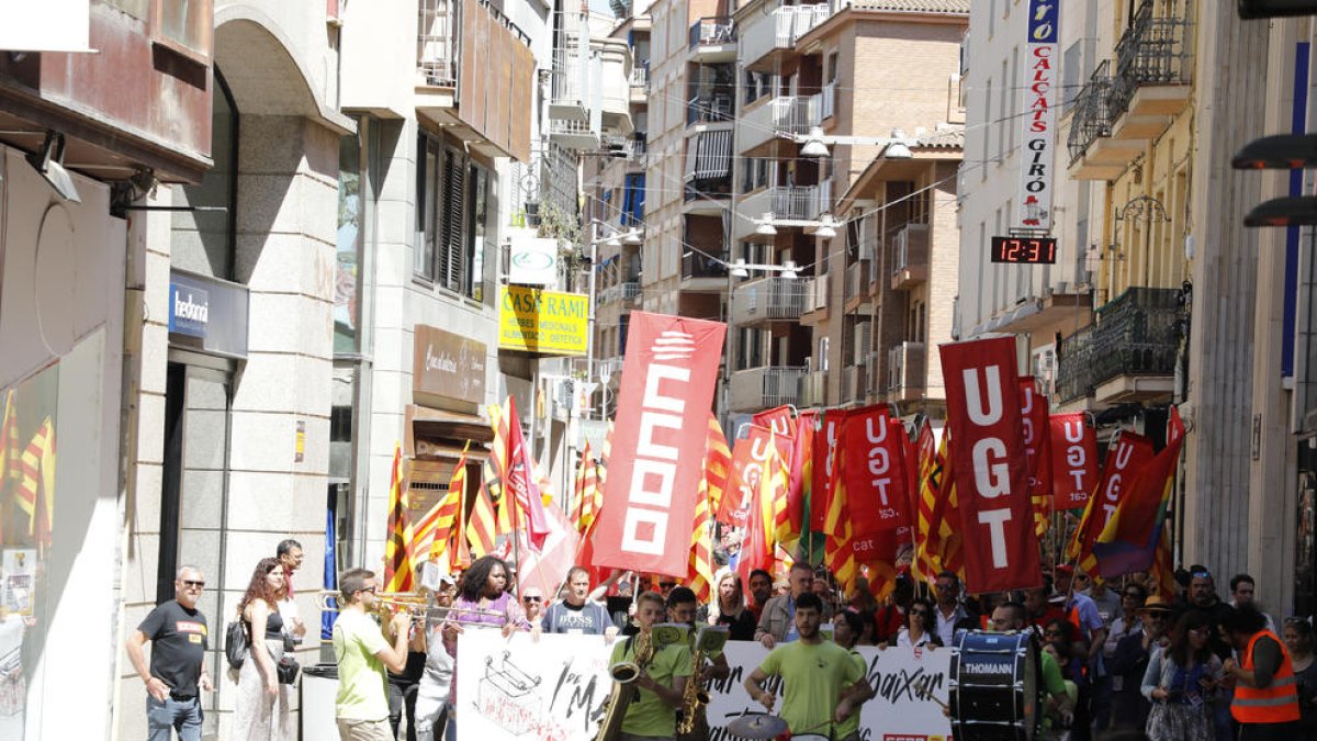 Imagen de la cabecera de la marcha de CGT de Lleida.