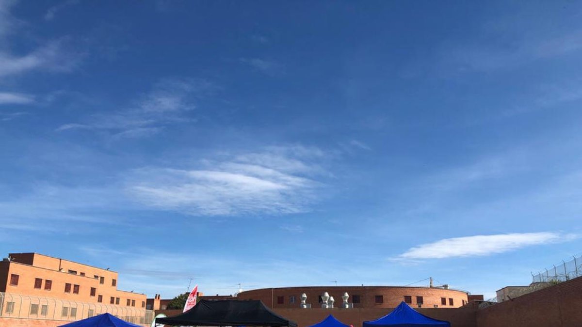 La fira es va celebrar dimarts passat en un pati de la presó.