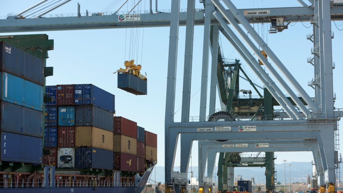 Imagen de archivo del puerto de Tarragona.