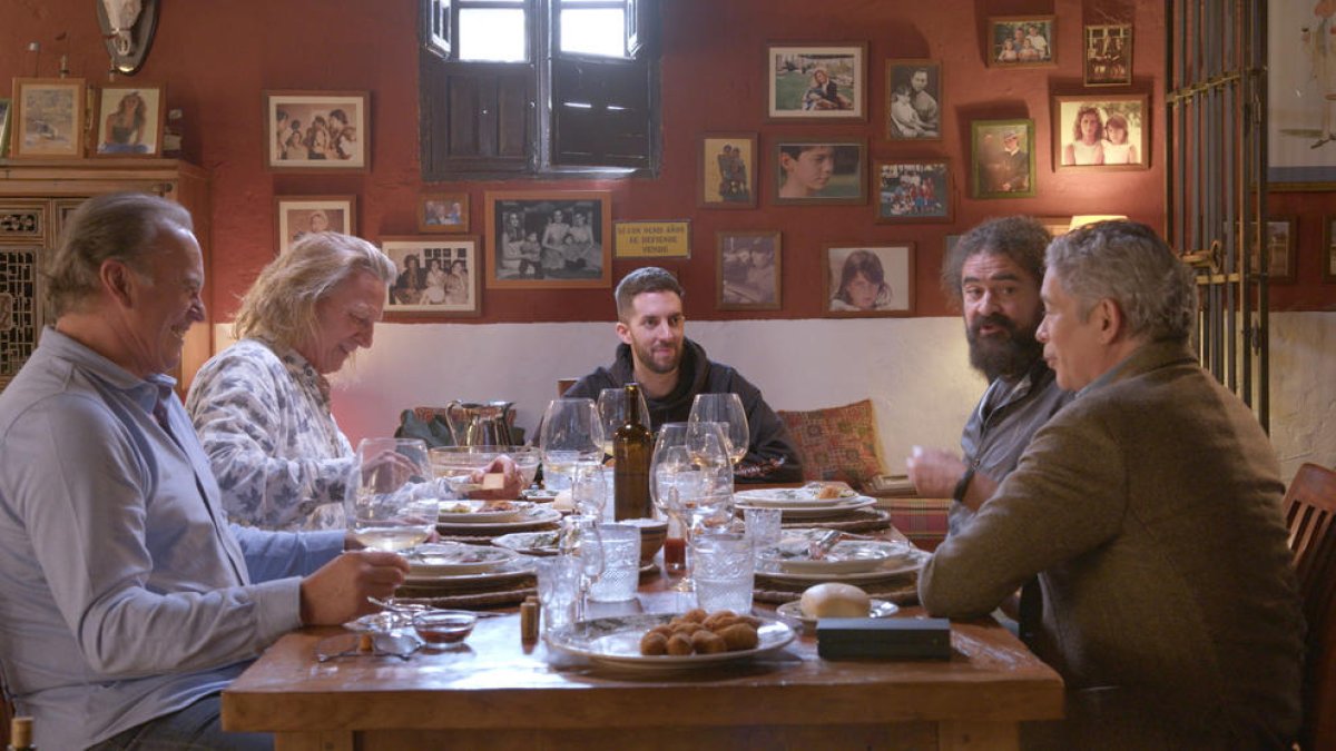 Bertín Osborne, Pocholo, Broncano, El Sevilla i Boris Izaguirre.