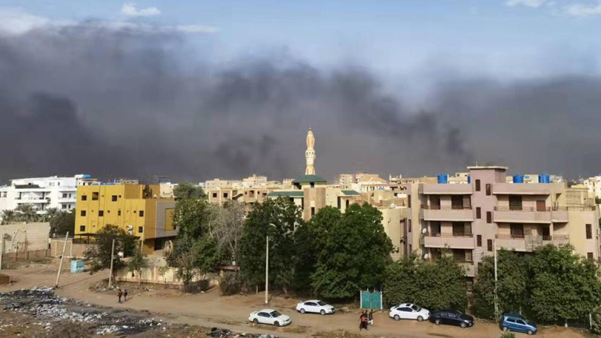Les bombes van sonar de nou a Khartum després d’una fràgil treva.