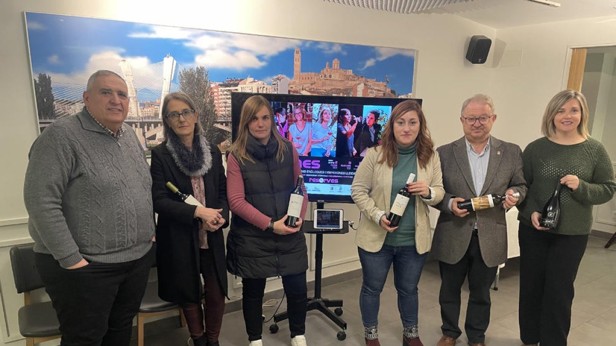 Presentación ayer de la segunda edición de ‘D’vines’ en el restaurante L’Espurna.