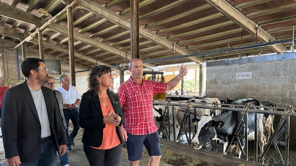 La consellera visitó la Escola Agrària de Bellestar (Montferrer i Castellbó).