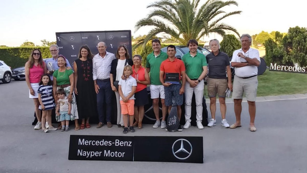 Algunos de los participantes en el torneo Nayper Motor, en las instalaciones del Raimat Golf Club.