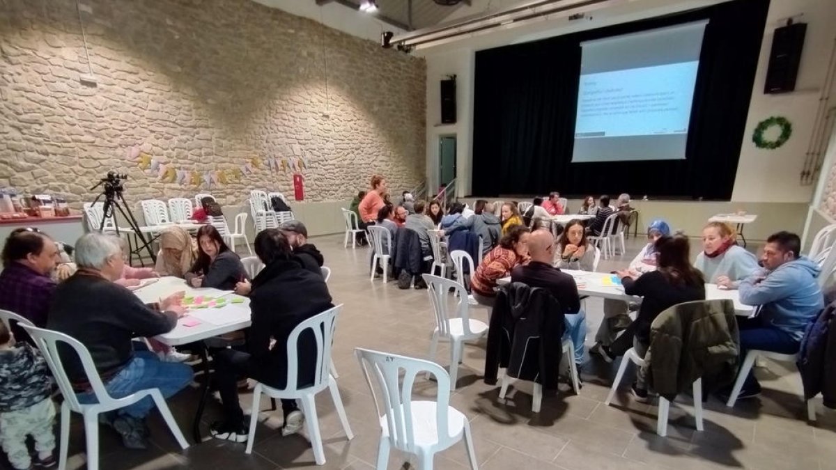 Una de las sesiones de trabajo organizadas por la entidad.