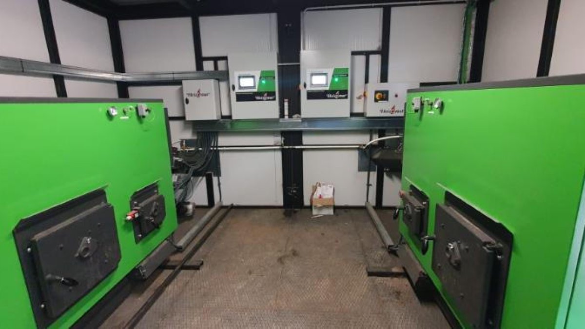 Les instal·lacions per dotar de calefacció edificis públics.