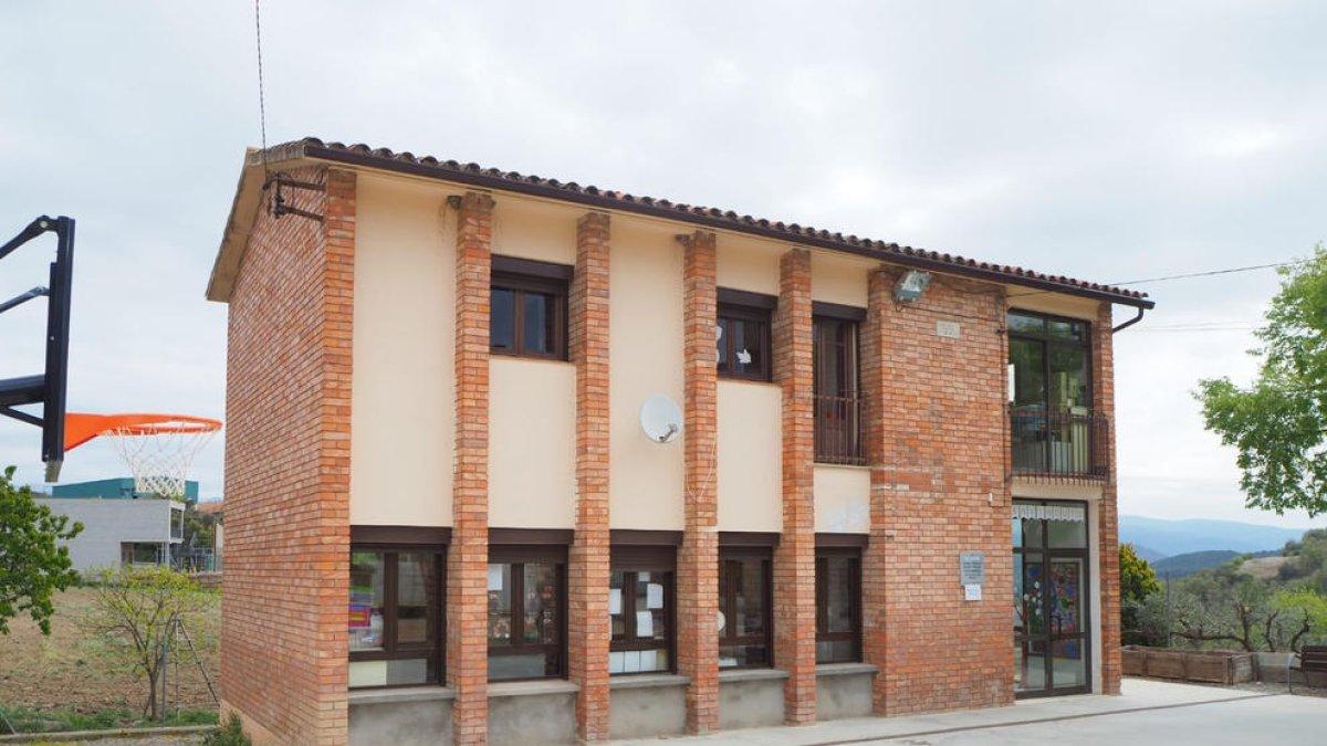 Imagen de la escuela de Les Avellanes.