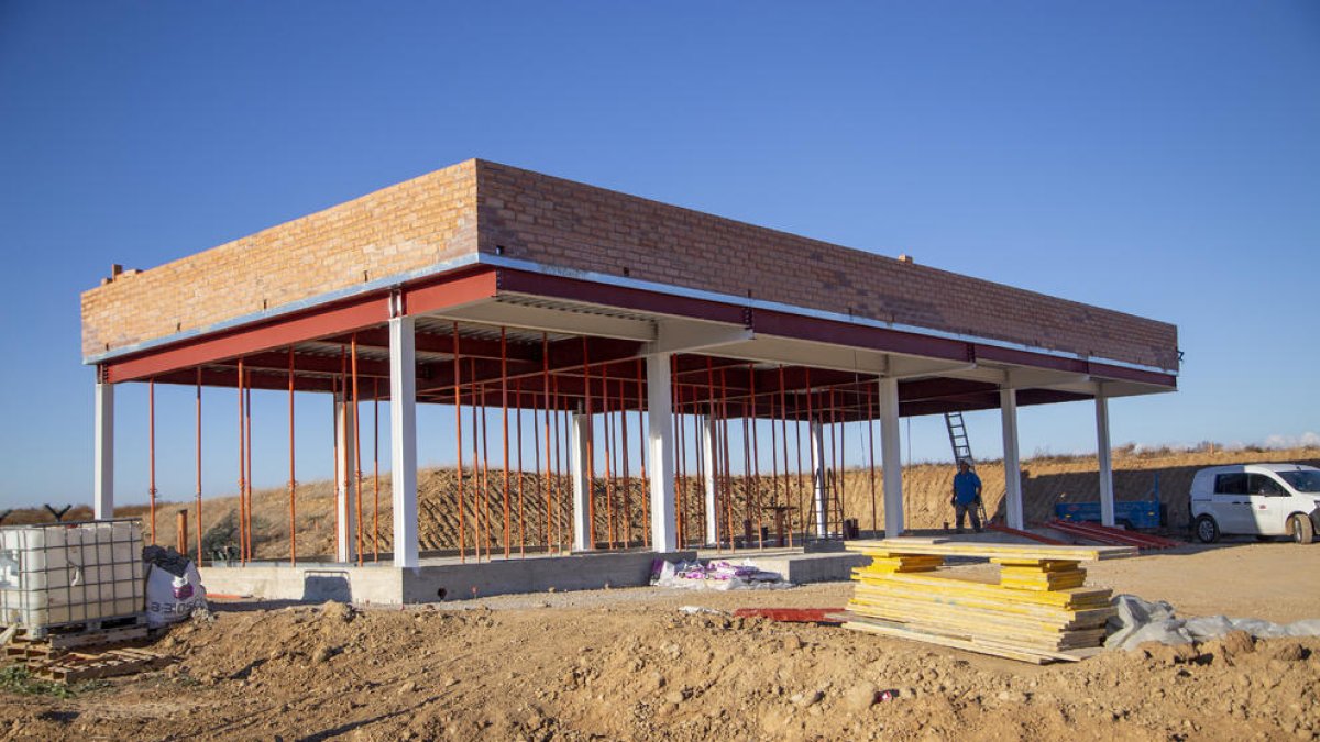 Obres de l’edifici que ha d’acollir el coworking a l’aeroport.
