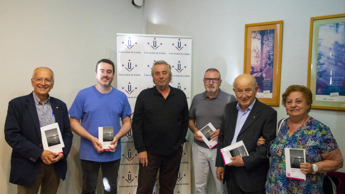 Presentación del libro de Calsina sobre la poesía de Rovira.