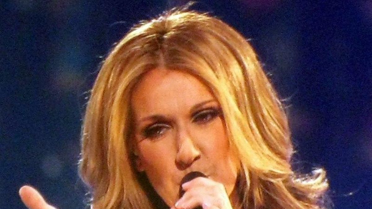 Què és la síndrome de la persona rígida que pateix Céline Dion?