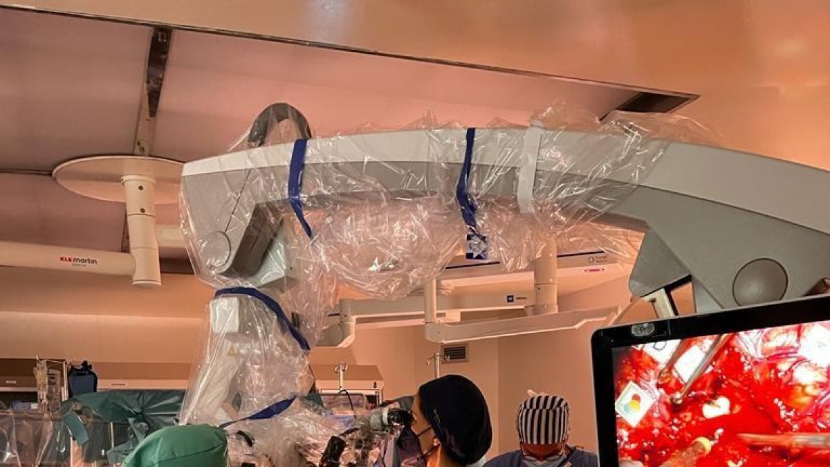 Usan inteligencia artificial para preservar las emociones del paciente en una operación de cerebro