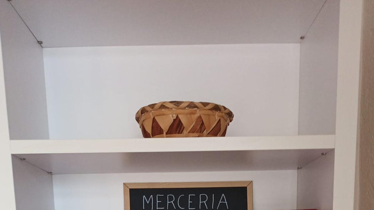 El espacio de mercería que se ha habilitado en el Sindicat de Tarrés.