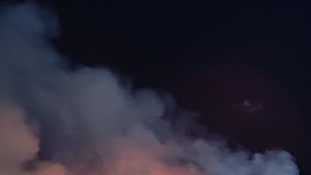 Els Bombers van rebre l'avís a les 00.54 hores de la matinada