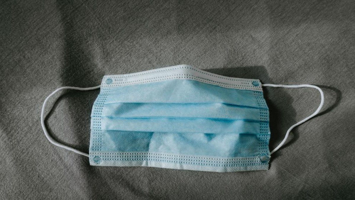 El Consejo de Ministros aprueba mañana la eliminación de mascarillas en centros sanitarios, sociosanitarios y farmacias