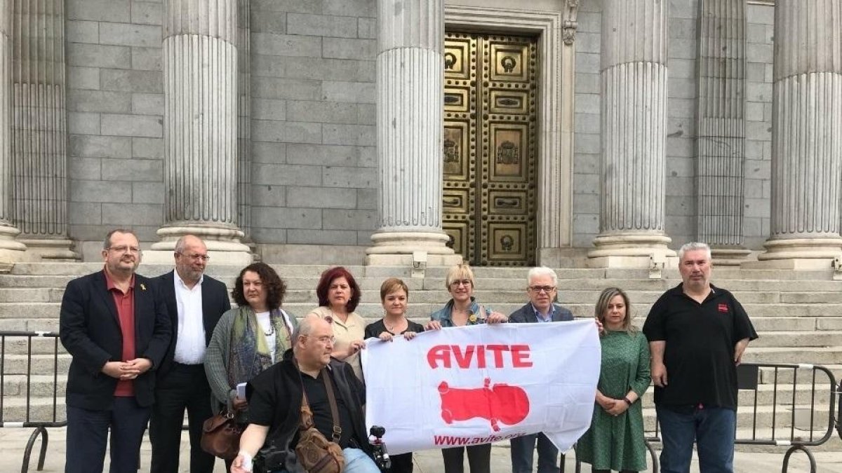 Ajuts per a víctimes de la talidomida