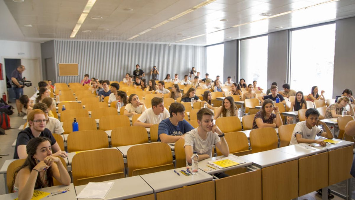 Alumnes abans d'iniciar la selectivitat a la UdL.