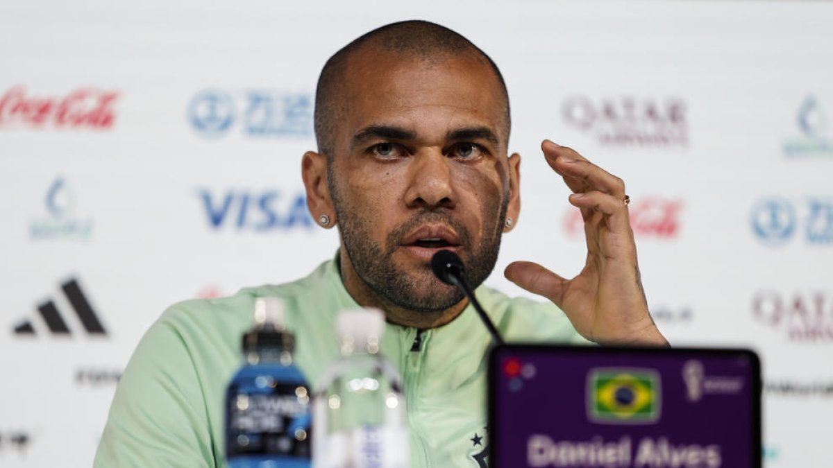 Dani Alves, en una imagen de archivo, está en la cárcel por una presunta violación.