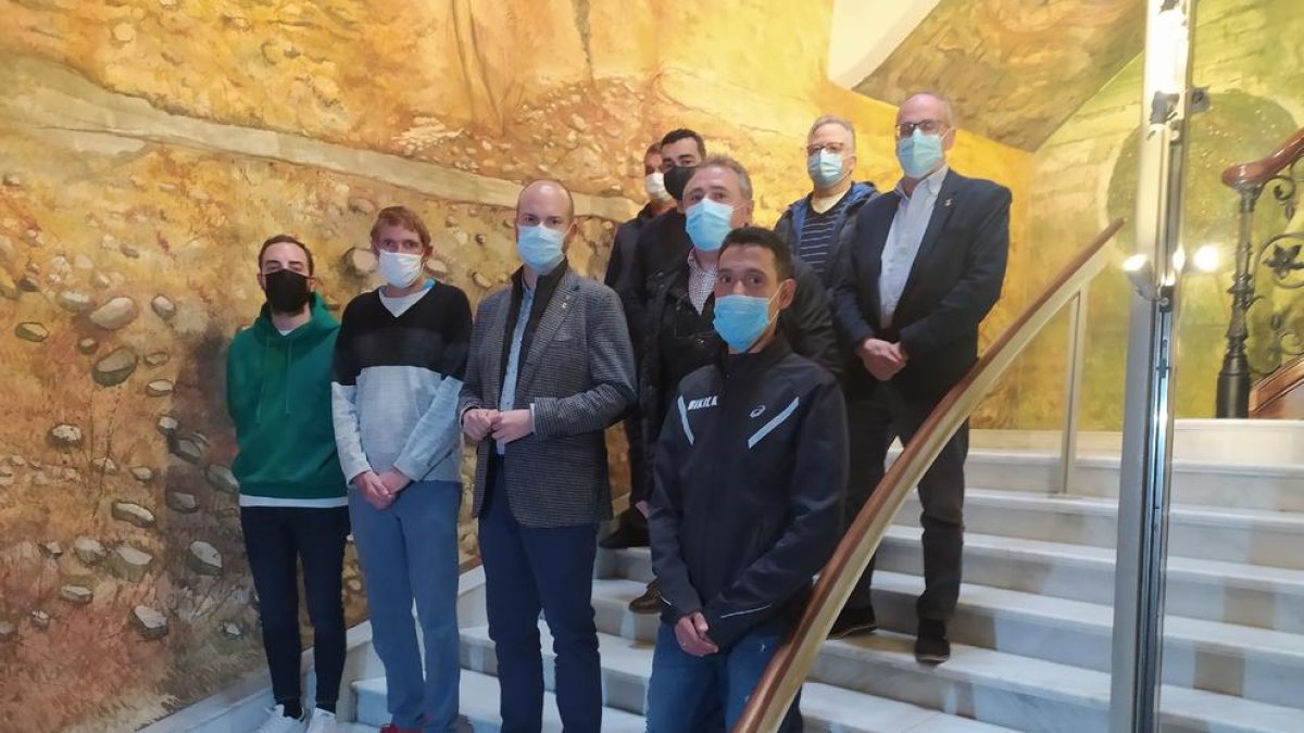 La Marató es va presentar ahir a la Diputació amb la presència de l’olímpic Ayad Lamdassem.