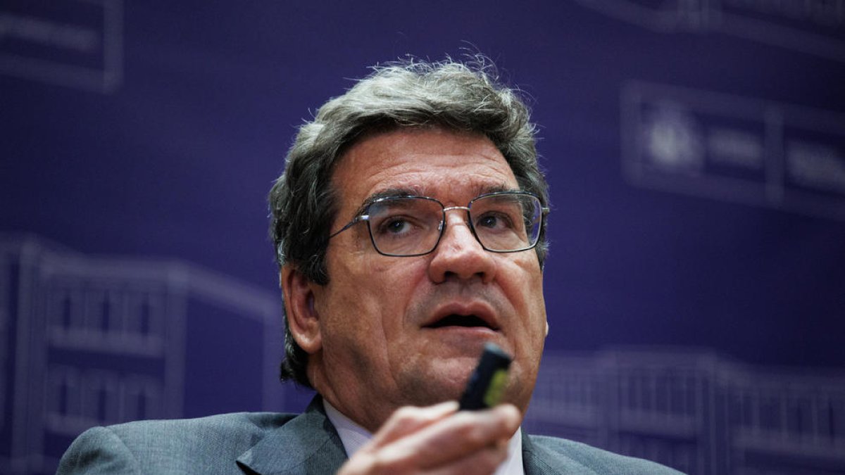 El ministro de Inclusión, Seguridad Social y Migraciones, José Luis Escrivá, presenta los Presupuestos del Ministerio de Inclusión, Seguridad Social y Migraciones para 2023, en la sede del Ministerio.