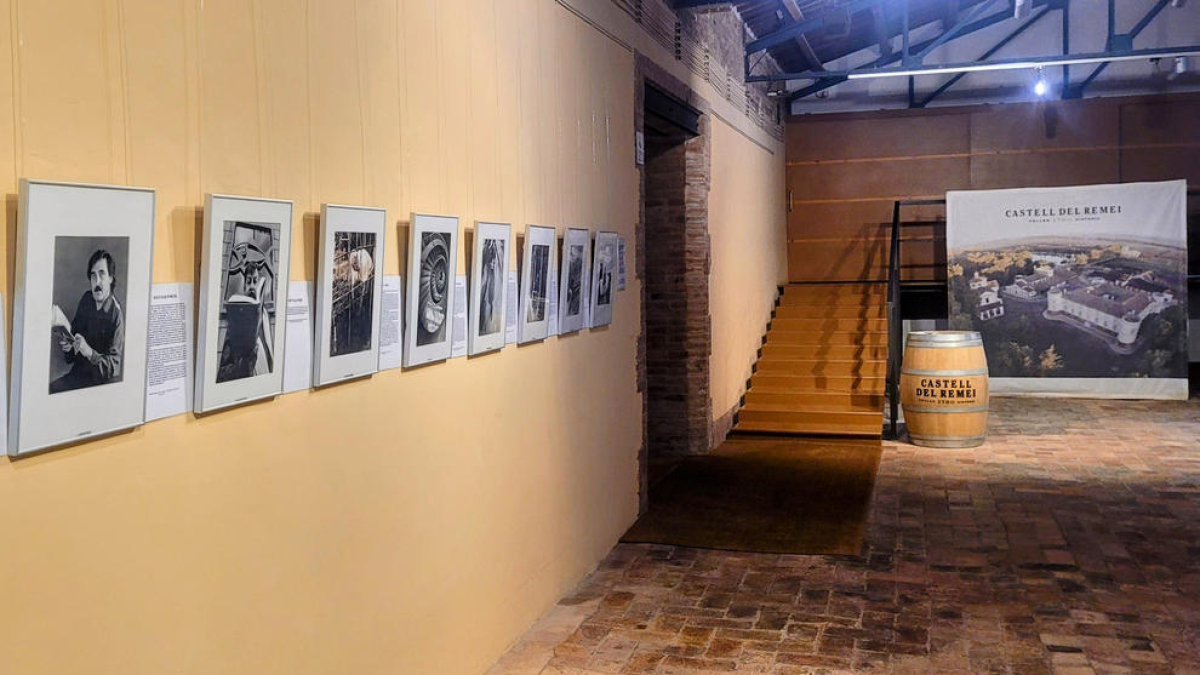 Al Castell del Remei hi ha, fins a finals d'agost, l'exposició 'Escriptors', una galeria de retrats d'autors catalans, dos terços dels quals ponentins.