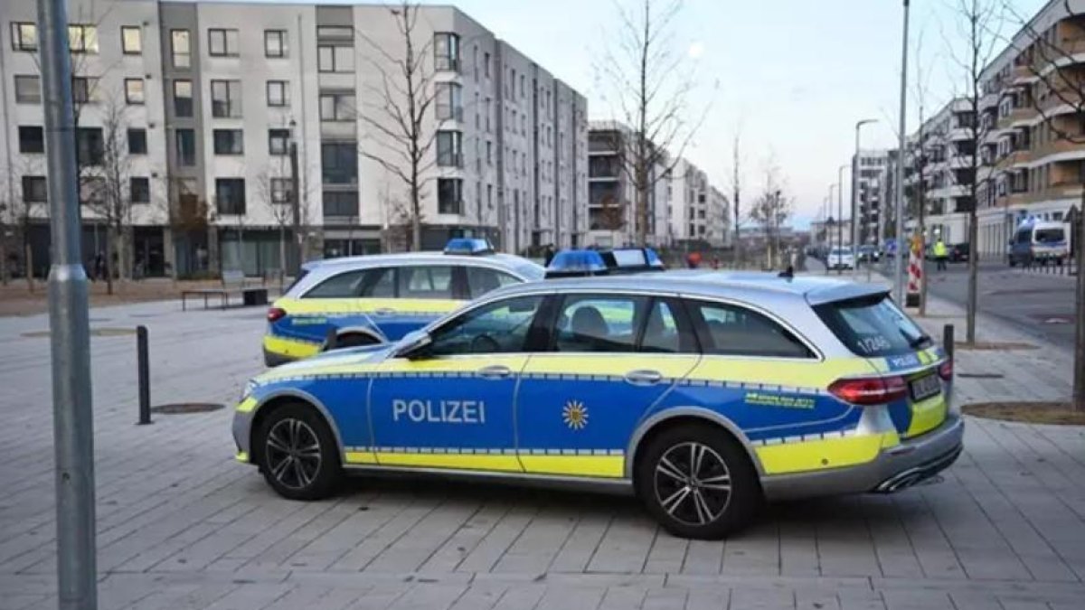 La Policía alemana confirma la muerte del autor de un secuestro en un centro comercial de Dresde