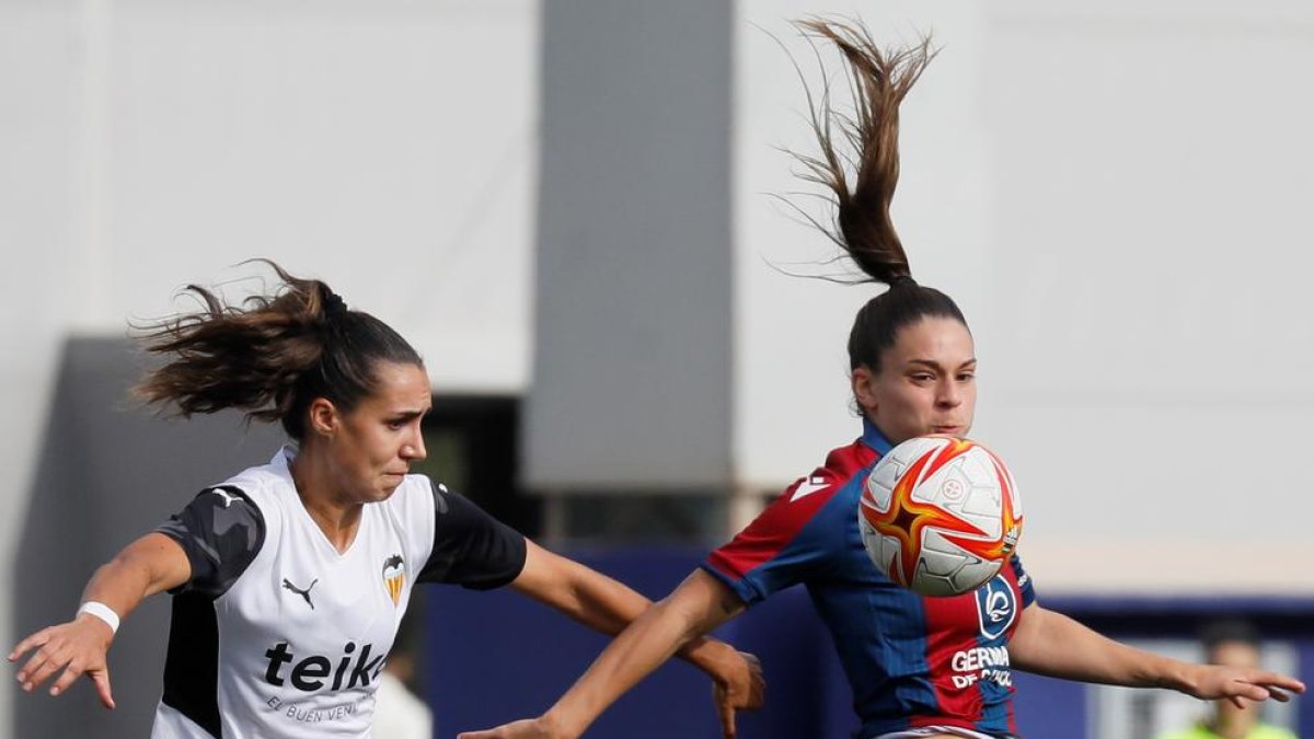 Giovana Queiroz denuncia 