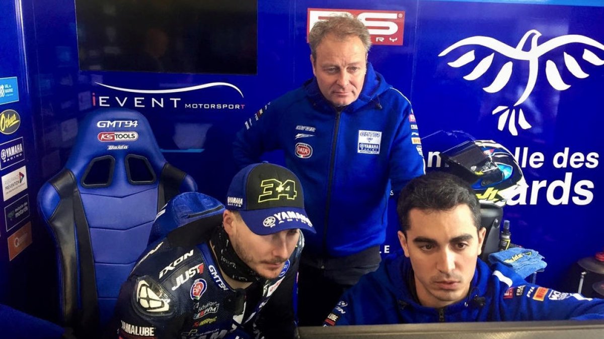 Emili Alzamora, amb Lorenzo Baldassarri en Superbike.
