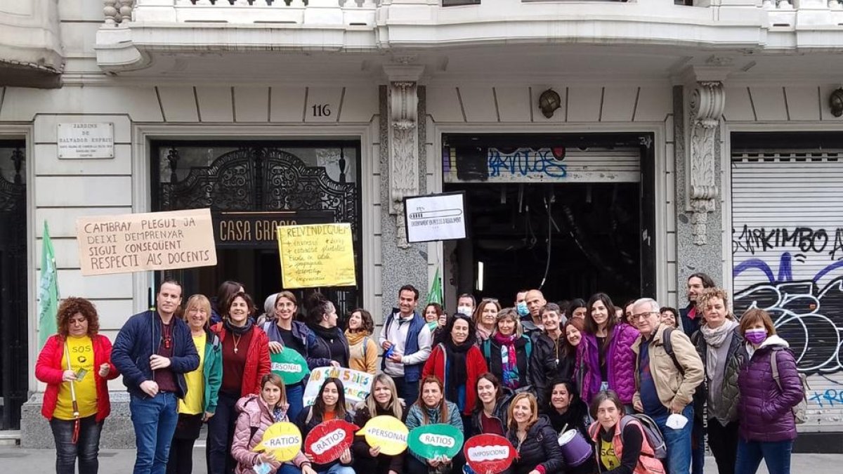 Los leridanos que acudieron a la manifestación.