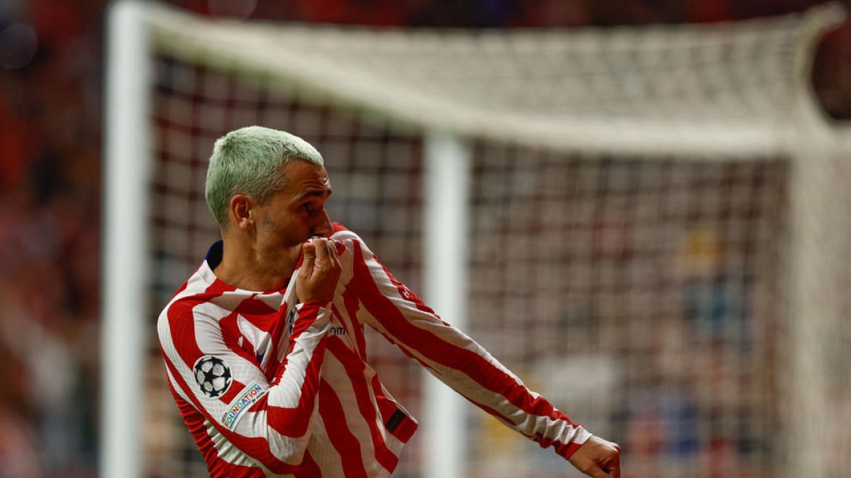 Antoine Griezmann celebra un gol con el Atlético esta temporada.