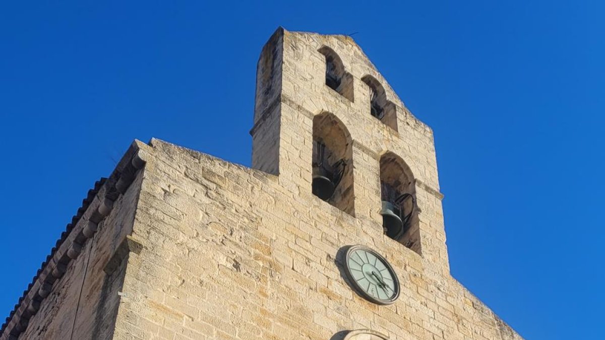 L'església de Vinaixa llueix una magnífica portalada romànica