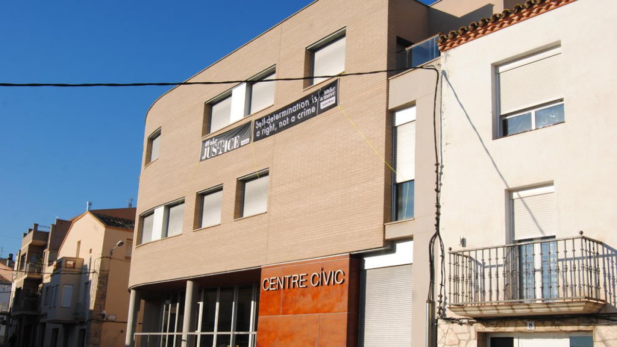 El Centre Cívic de Golmés.