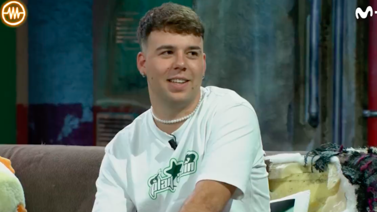 VÍDEO. Quevedo revela la part que va voler eliminar de la cançó 'Quédate' i mostra com hauria quedat