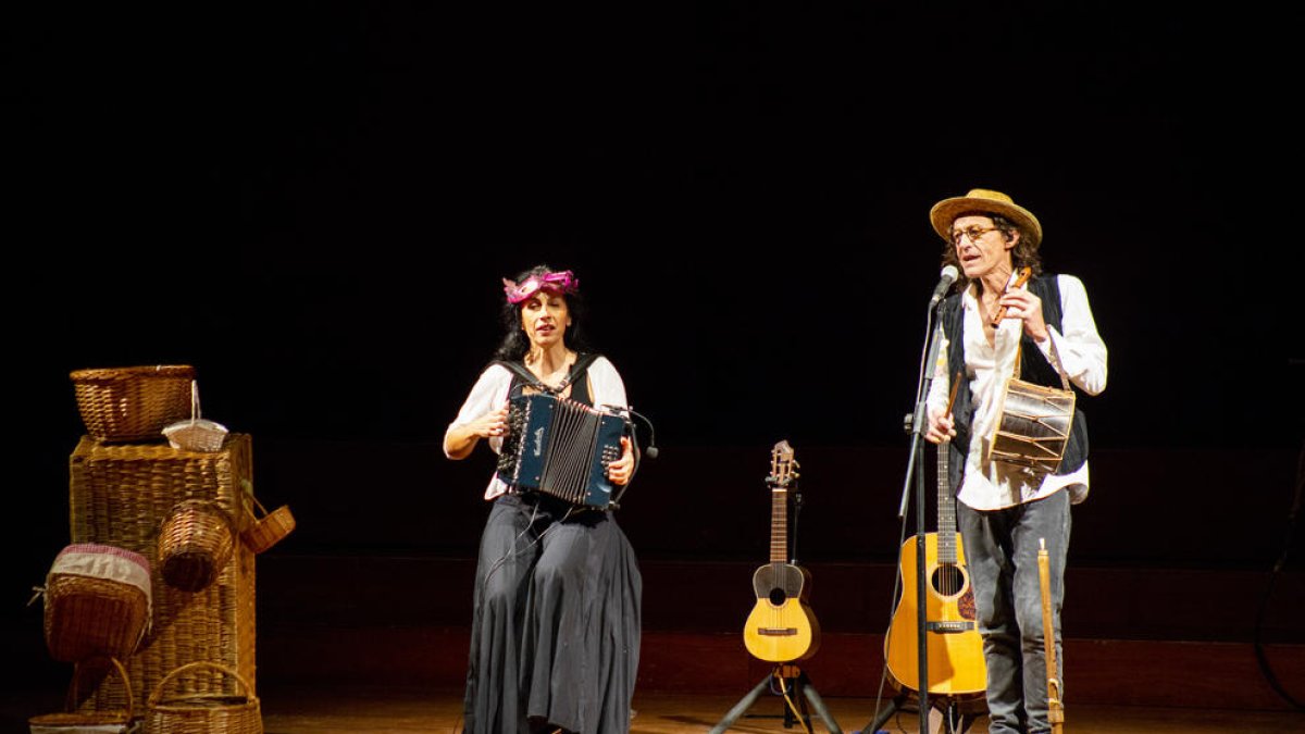 Espectacle familiar 'Els Cistells de la Caputxeta' a l'Auditori Enric Granados