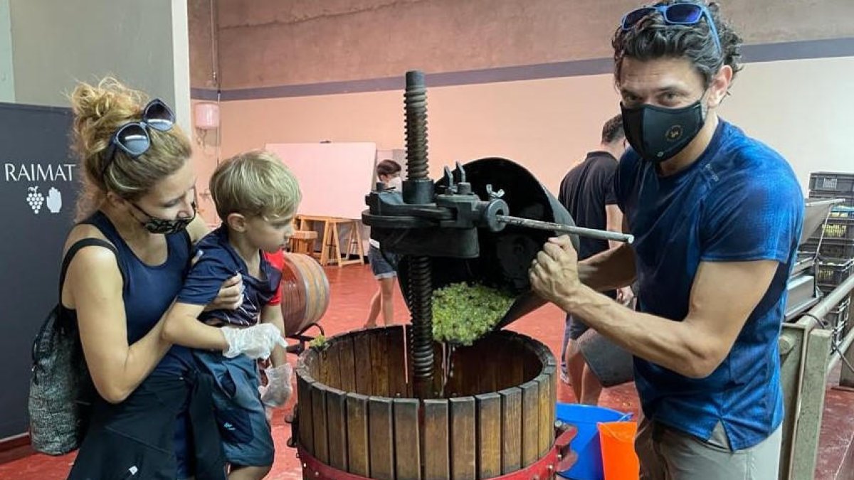 Els participants també podran dur a terme el procés de premsatge del raïm.