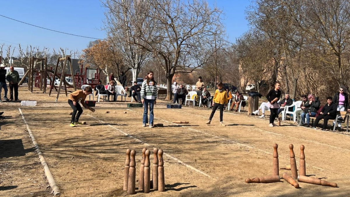 Tirada de Bitlles a Puigverd d'Agramunt