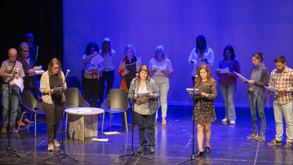 Recital poético de homenaje a Maluquer, en La Lira de Tremp.