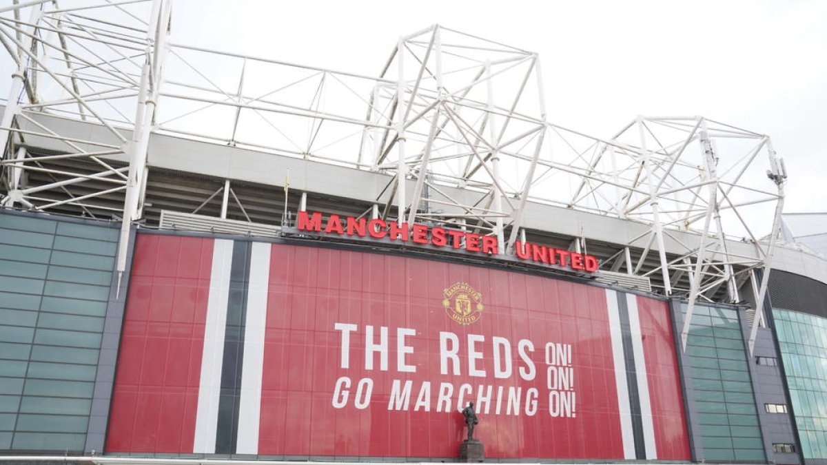 Las acciones del Manchester United suben tras la broma de Musk sobre la compra del club