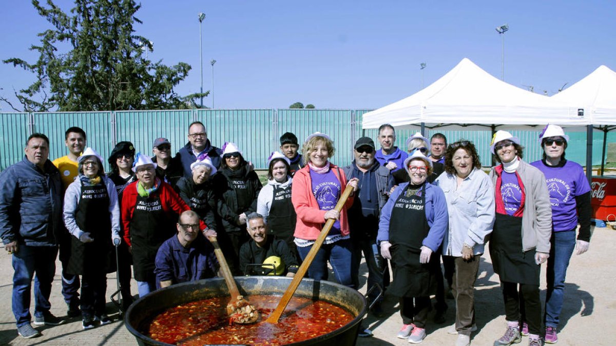 La Festa de la Matança del Porc d'Alpicat reparteix 400 racions