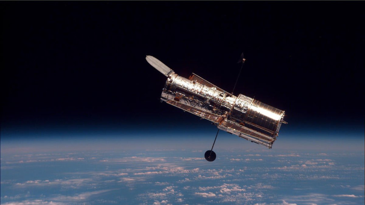 El telescopio Hubble descubre a Eärendel, la estrella más lejana jamás observada
