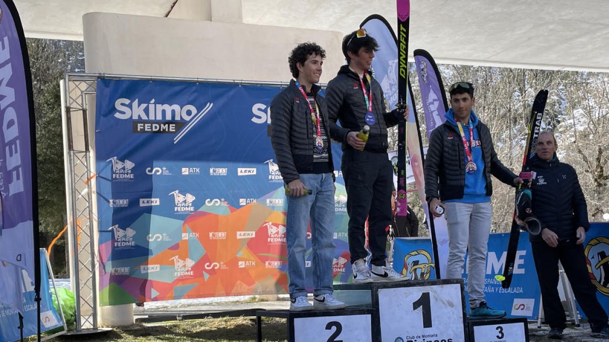 Marc Ràdua, en el tercer cajón del podio de la categoría U23.