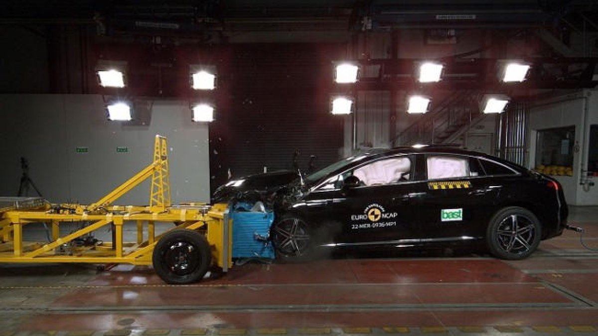 Euro NCAP atorga 5 estrelles al 78% dels 65 nous models provats el 2022