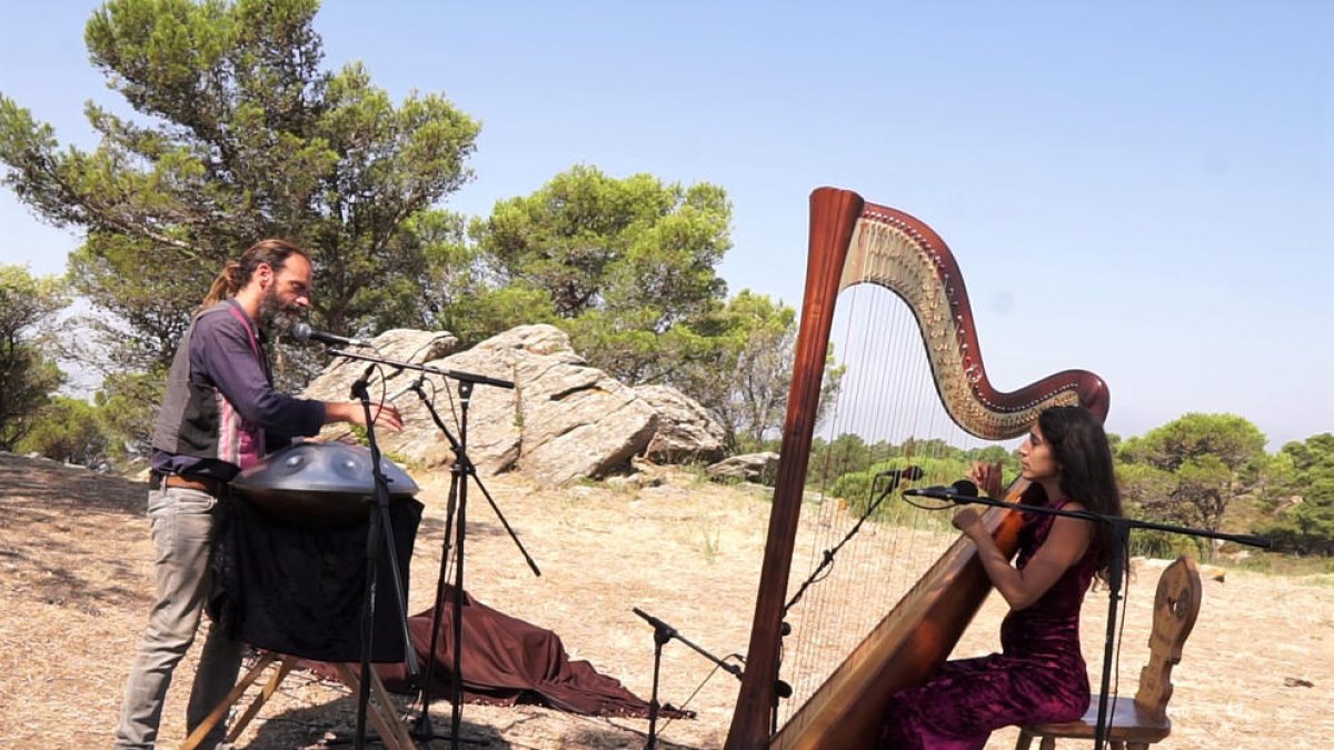 Manuel Cruz y Berta Puigdemasa, en una de sus actuaciones.