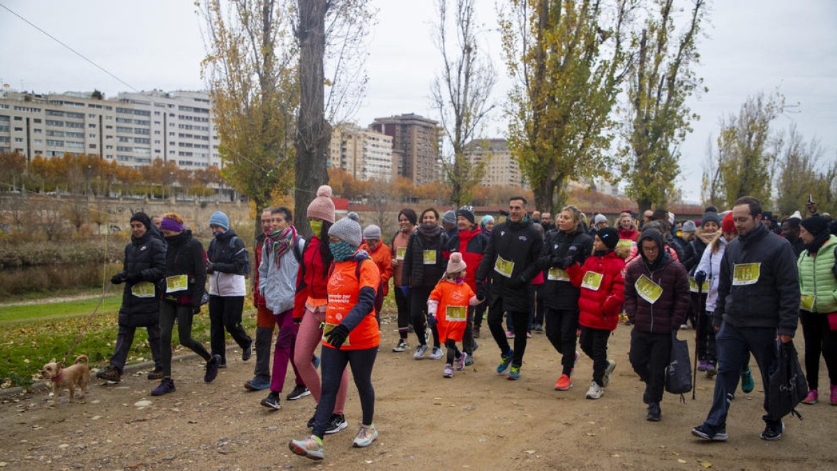 Els participants van sortir de la canalització del riu i van recórrer onze quilòmetres.